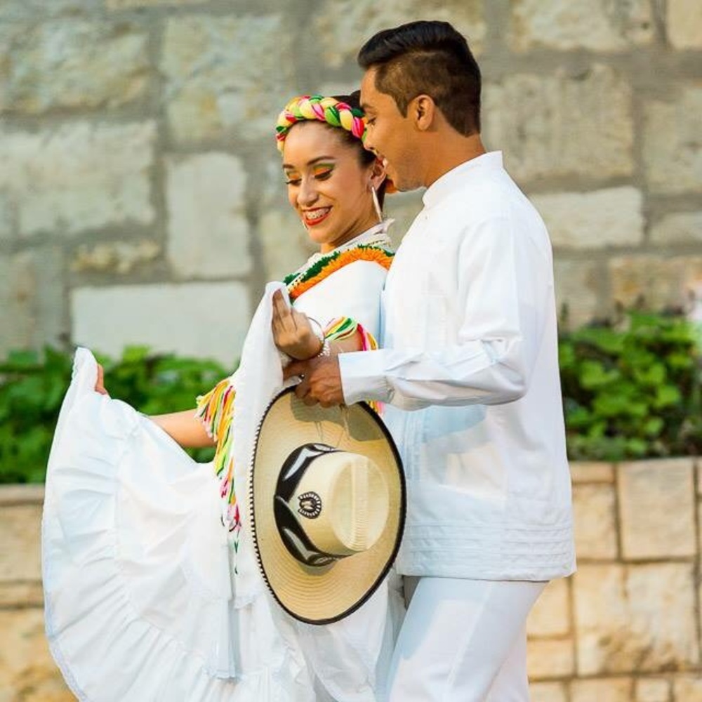 Meet your Posher, Alynna